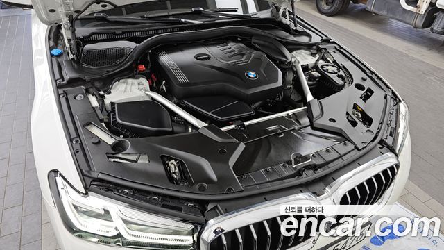 BMW 5-Series 530i Luxury