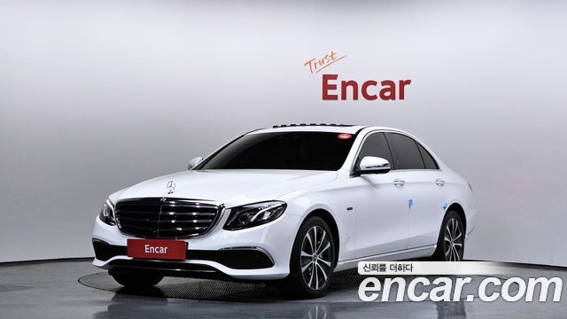 Mercedes-Benz E-Class E300e 4MATIC Exclusive