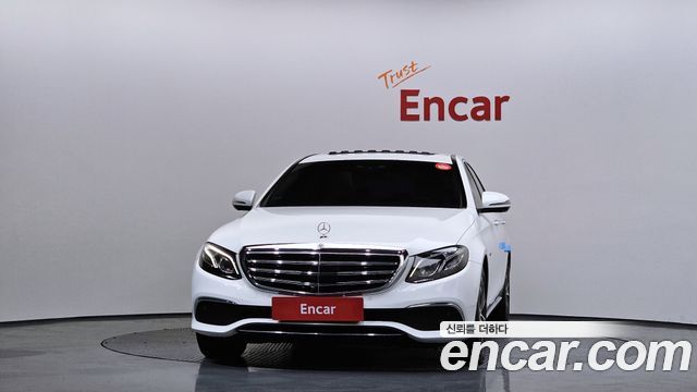 Mercedes-Benz E-Class E300e 4MATIC Exclusive