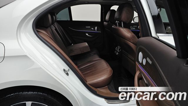 Mercedes-Benz E-Class E300e 4MATIC Exclusive