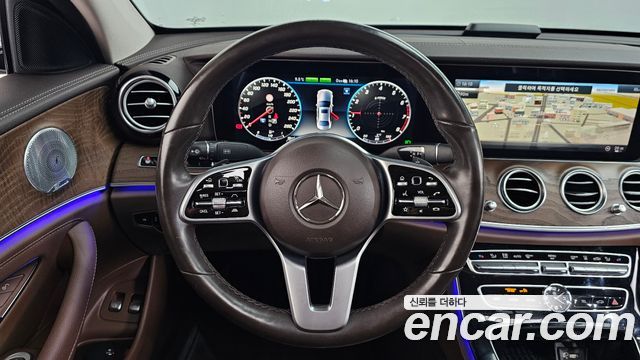 Mercedes-Benz E-Class E300e 4MATIC Exclusive