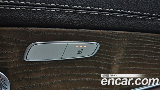 Mercedes-Benz E-Class E300e 4MATIC Exclusive