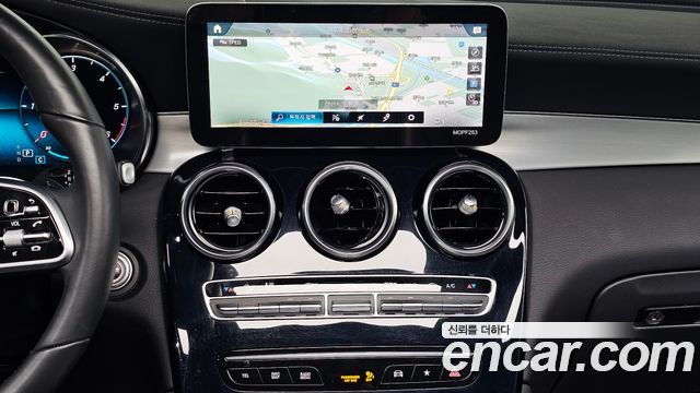 Mercedes-Benz GLC-Class GLC220 d 4MATIC