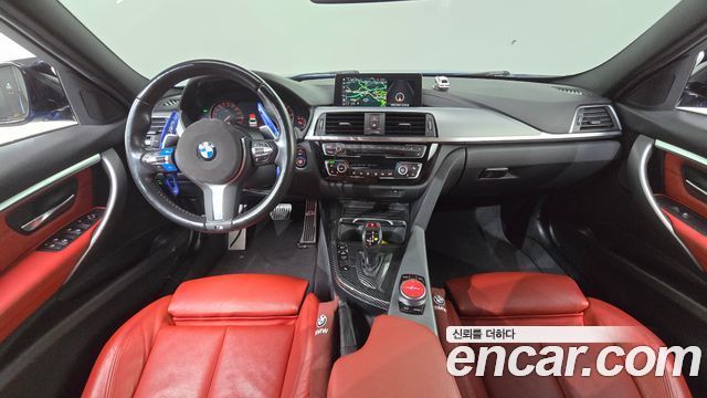 BMW 3-Series 330i M Sport Shadow