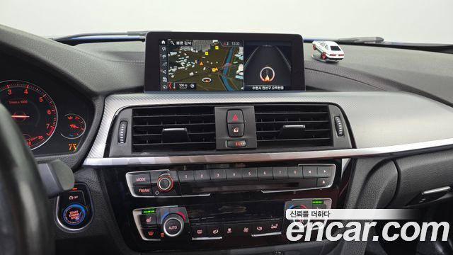 BMW 3-Series 330i M Sport Shadow