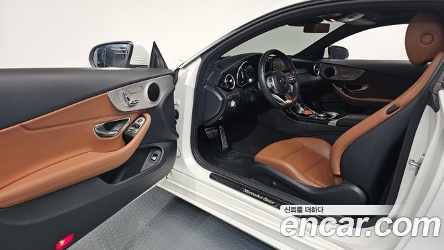 Mercedes-Benz C-Class C200 Coupe