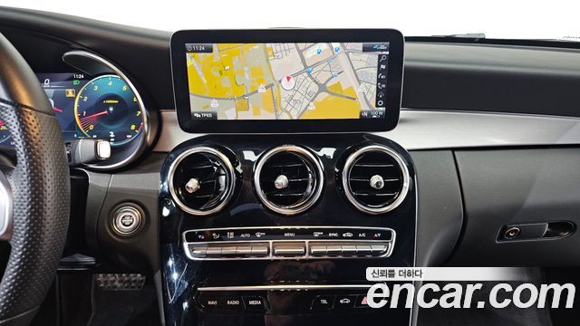 Mercedes-Benz C-Class C200 Coupe
