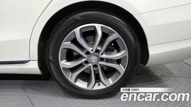 Mercedes-Benz C-Class C220 d Avantgarde