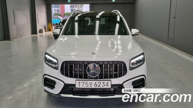 Mercedes-Benz GLB-Class AMG GLB35 4MATIC
