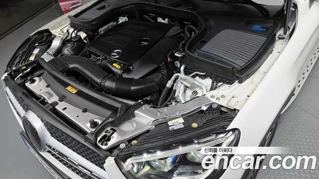 Mercedes-Benz GLC-Class GCL300 4MATIC Coupe