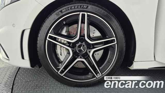 Mercedes-Benz A-Class AMG A35 4MATIC Sedan