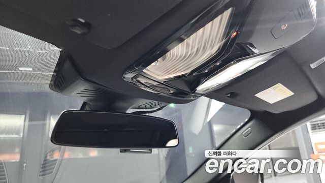 BMW 5-Series 530i M Sport Package Plus