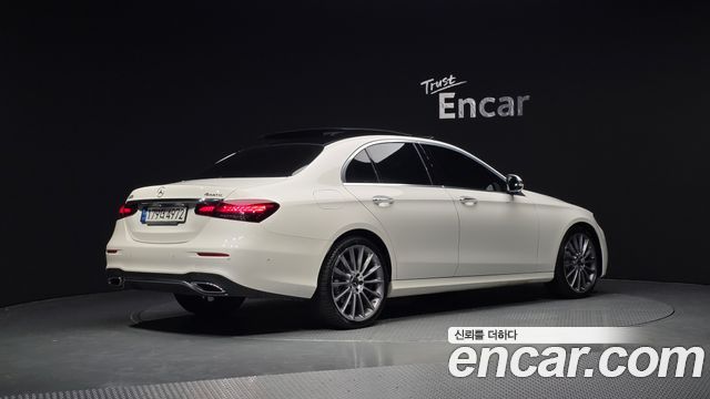 Mercedes-Benz E-Class E350 4MATIC AMG Line