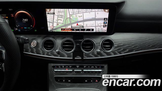 Mercedes-Benz E-Class E350 4MATIC AMG Line
