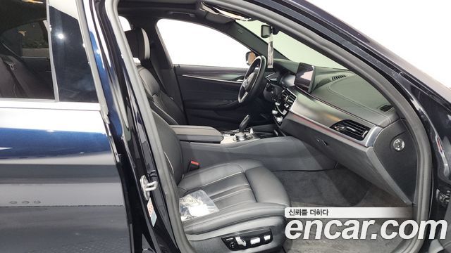 BMW 5-Series 520i M Sport