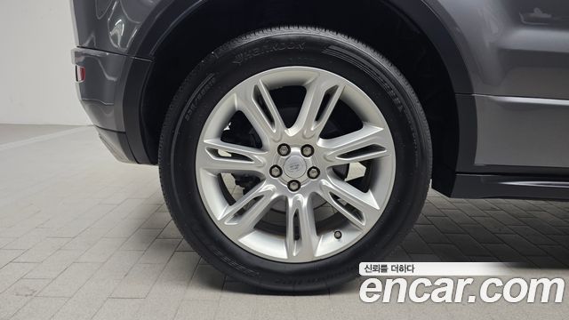 Land Rover Range Rover Evoque 2.0 TD4 SE Dynamic Convertible