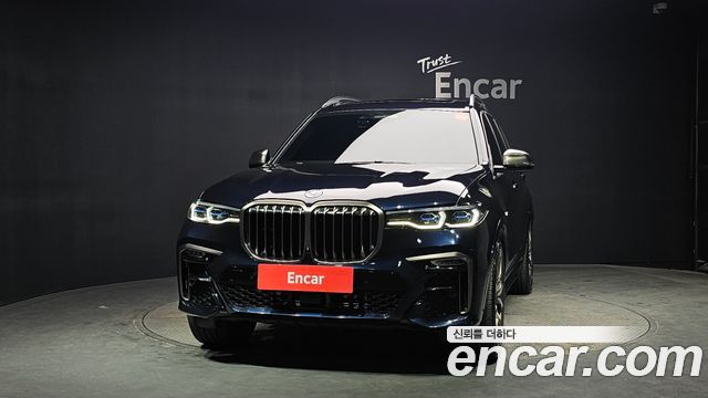 BMW X7 M50i 6STR