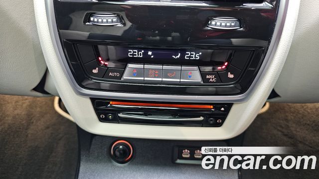 BMW X7 M50i 6STR