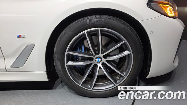 BMW 5-Series 520i M Sport