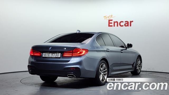 BMW 5-Series 530i M Sport Package Plus