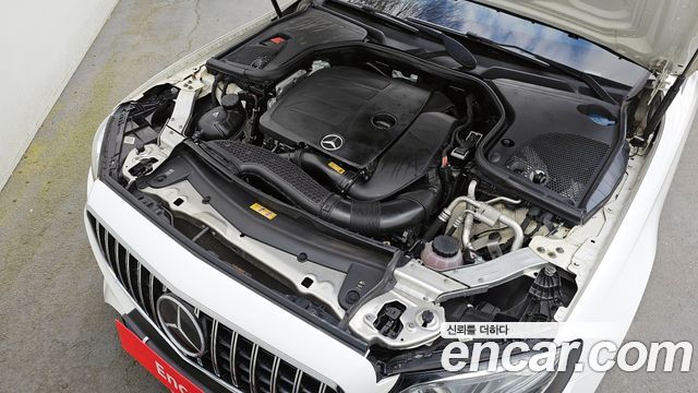 Mercedes-Benz E-Class E350 4MATIC AMG Line