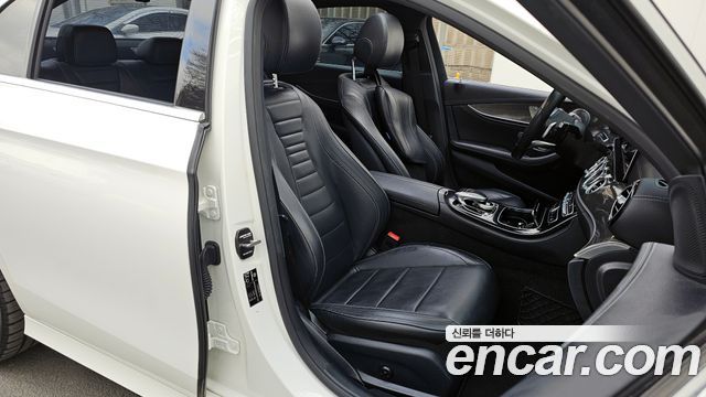 Mercedes-Benz E-Class E350 4MATIC AMG Line