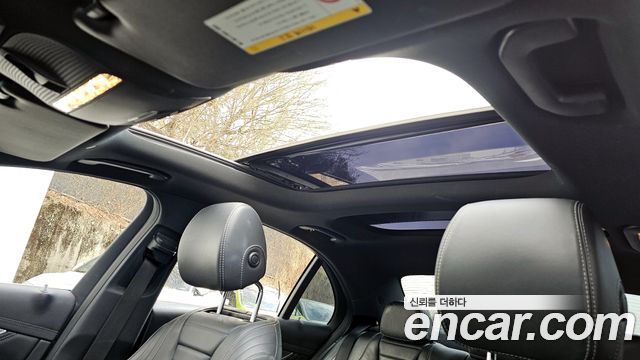 Mercedes-Benz E-Class E350 4MATIC AMG Line