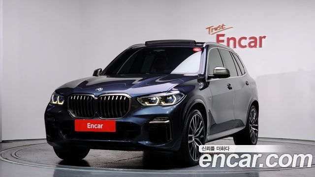 BMW X5 M50i
