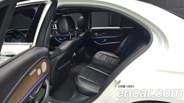 Mercedes-Benz E-Class E220d 4MATIC Exclusive