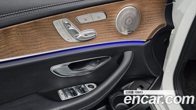Mercedes-Benz E-Class E220d 4MATIC Exclusive