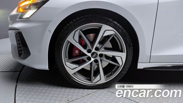 Audi S3 2.0 TFSI Quattro