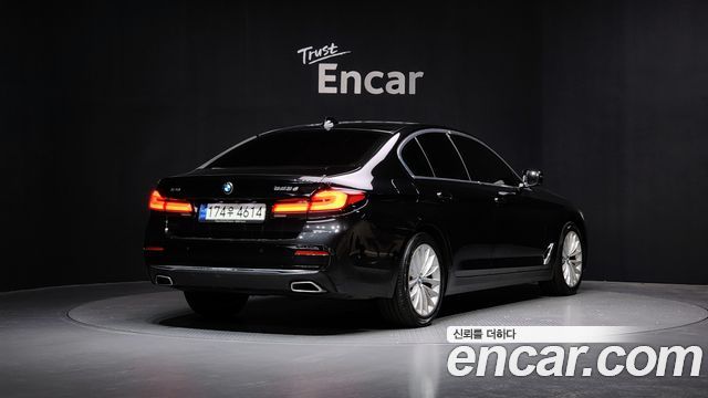 BMW 5-Series 523d xDrive Luxury