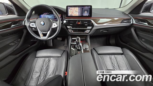 BMW 5-Series 523d xDrive Luxury