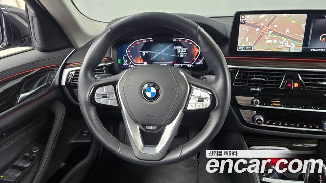 BMW 5-Series 523d xDrive Luxury