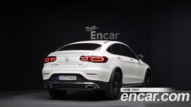 Mercedes-Benz GLC-Class GCL300 4MATIC Coupe