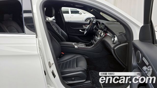 Mercedes-Benz GLC-Class GCL300 4MATIC Coupe
