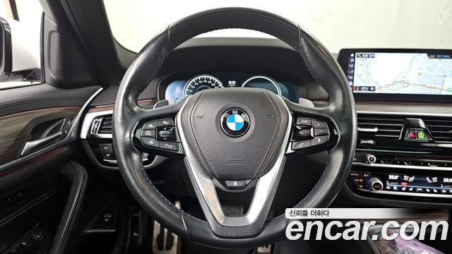 BMW 5-Series 530i xDrive M Sport Package Plus