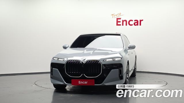 BMW 7-Series 740i sDrive M Sport Individual