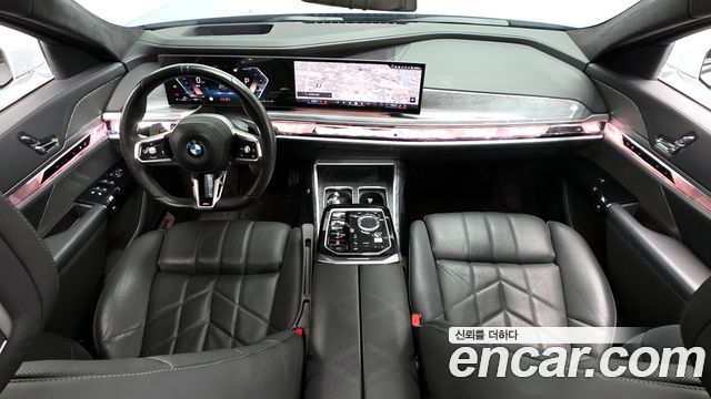 BMW 7-Series 740i sDrive M Sport Individual