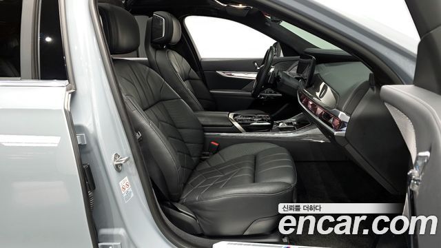BMW 7-Series 740i sDrive M Sport Individual