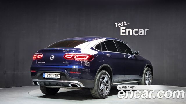 Mercedes-Benz GLC-Class GLC300e 4MATIC Coupe