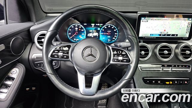 Mercedes-Benz GLC-Class GLC300e 4MATIC Coupe