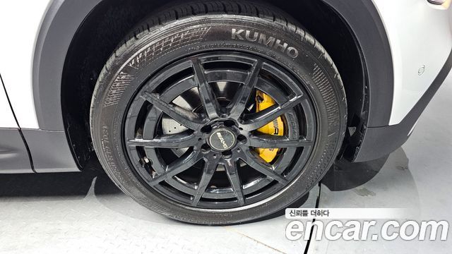 Mercedes-Benz GLB-Class AMG GLB35 4MATIC