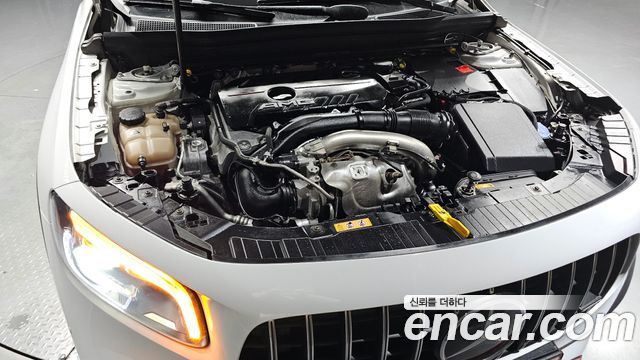 Mercedes-Benz GLB-Class AMG GLB35 4MATIC