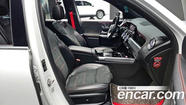 Mercedes-Benz GLB-Class AMG GLB35 4MATIC