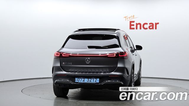 Mercedes-Benz EQA EQA250 AMG Package