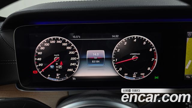 Mercedes-Benz E-Class E300 4MATIC Exclusive