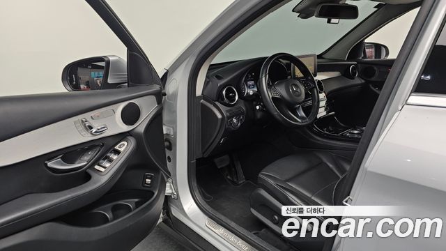 Mercedes-Benz GLC-Class GLC220 d 4MATIC