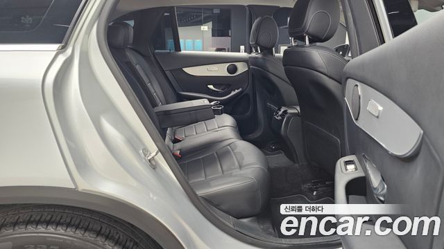 Mercedes-Benz GLC-Class GLC220 d 4MATIC