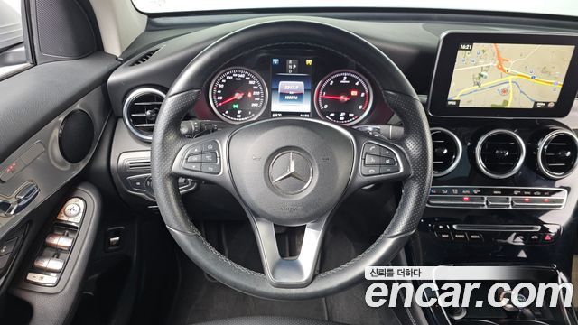 Mercedes-Benz GLC-Class GLC220 d 4MATIC